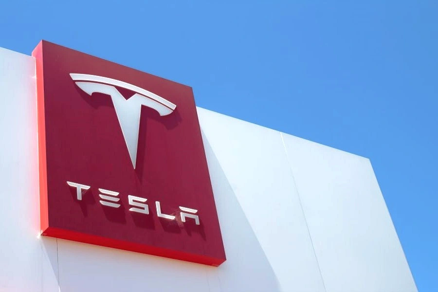 Tesla лидирует по росту стоимости на мировом рынке в ноябре