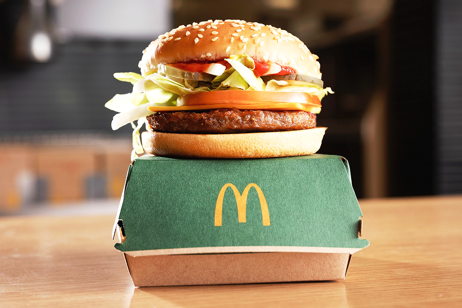 McDonald's заканчивает тестирование бургеров McPlant в США. Акции Beyond Meat падают