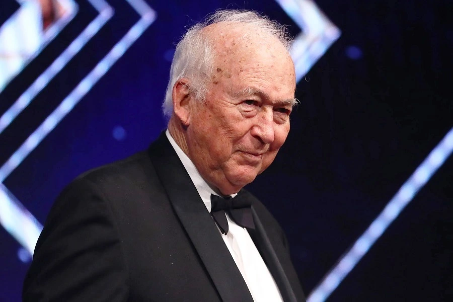 83-летний магнат Джек Коуин в сфере доставки пиццы борется за спасение 3500 ресторанов Domino’s