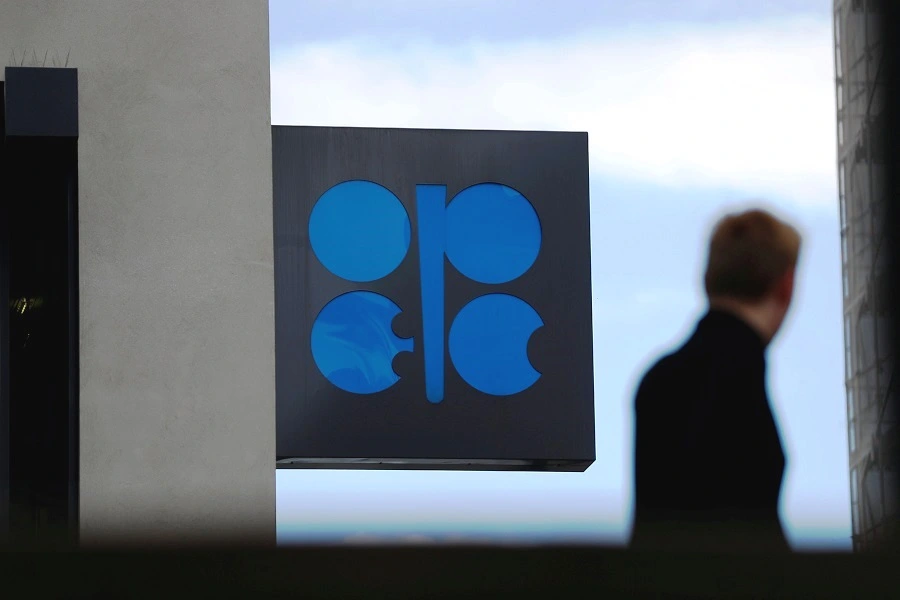 ОПЕК+ может отложить повышение добычи нефти в декабре