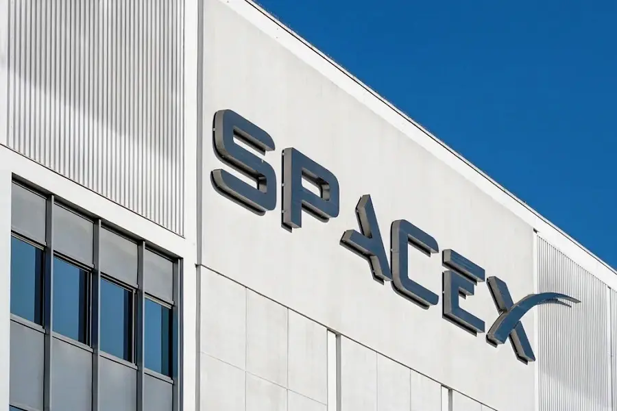 По данным Bloomberg, SpaceX может рассчитывать на оценку стоимости IPO более чем в 1,75 трлн долларов