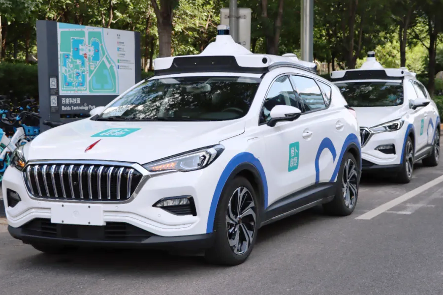 Китай планирует массовое внедрение беспилотных автомобилей к 2030 году