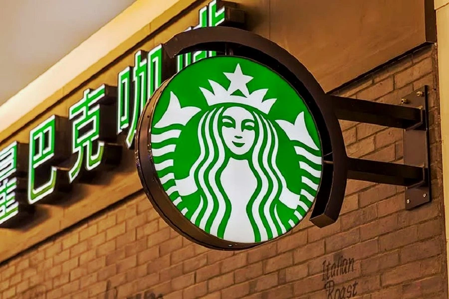 Starbucks снижает цены в Китае в условиях растущей конкуренции