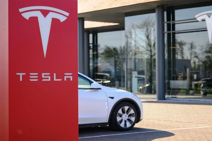 Tesla анонсирует мероприятие во вторник, посвященное доступным электромобилям