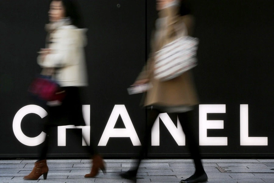 Крупные дивиденды Chanel приносят владельцам неожиданный доход в размере 12 миллиардов долларов