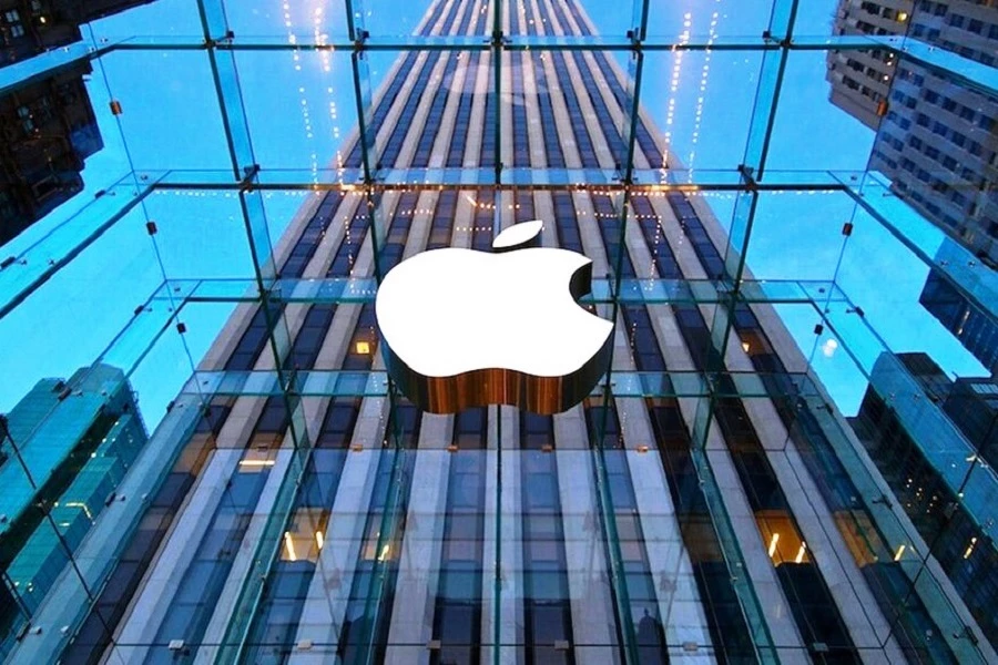 Apple вошла в историю как первая компания стоимостью 3 трлн долларов