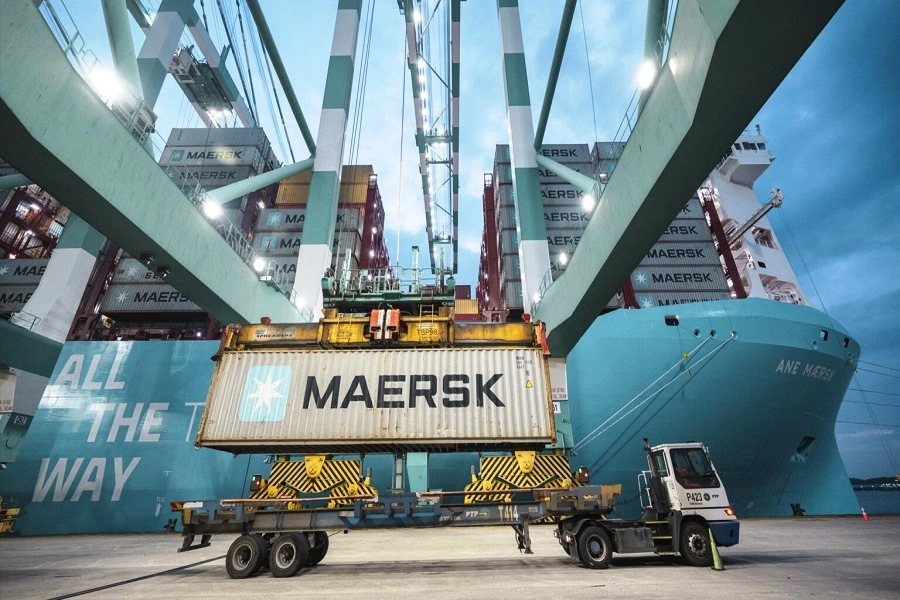 Maersk повышает прогноз в связи с более высоким, чем ожидалось, спросом на контейнеры