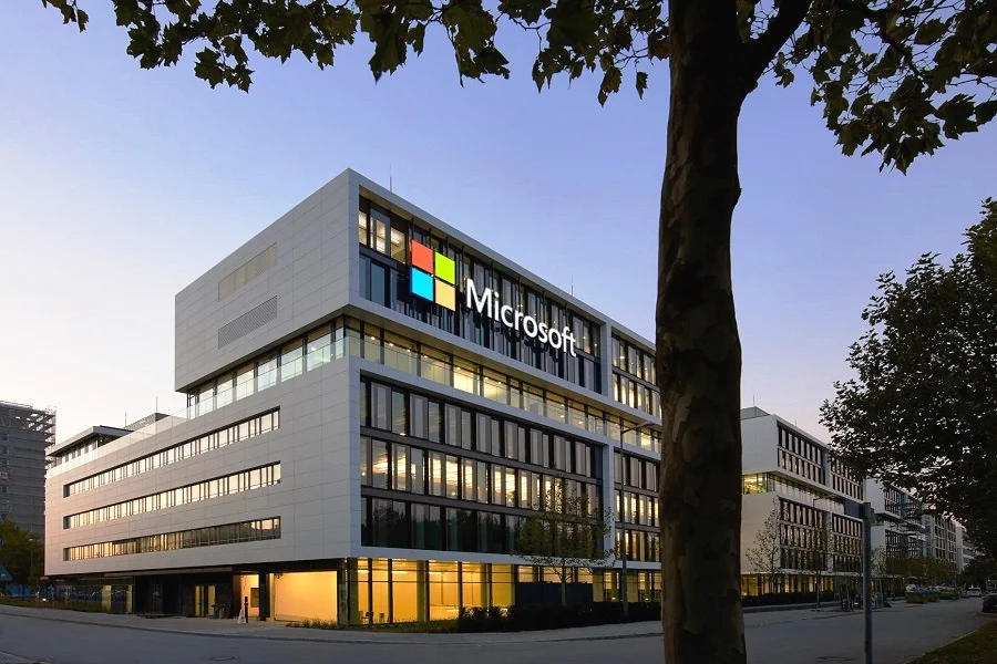 Microsoft расширит свою инфраструктуру искусственного интеллекта в Испании за счет инвестиций в размере 2,1 миллиарда долларов