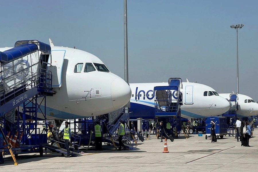 Индия приостанавливает правила работы пилотов из-за отмен рейсов IndiGo