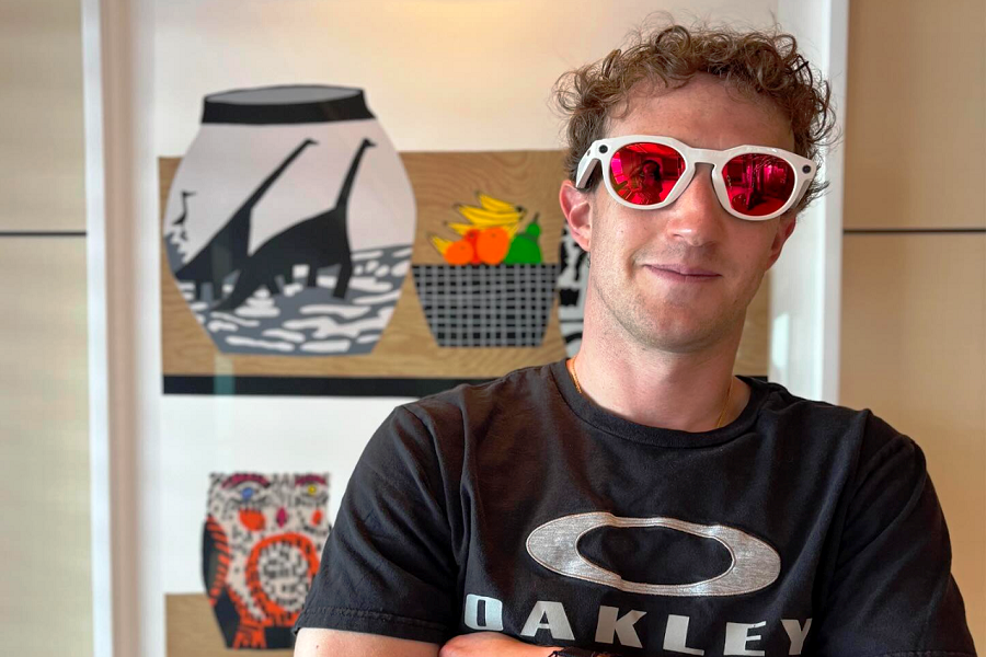 Meta* в партнерстве с брендом спортивных очков Oakley представила очки с искусственным интеллектом