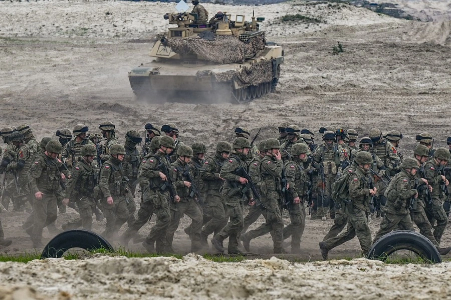 НАТО проведет крупнейшие со времен холодной войны учения с участием 90 000 военнослужащих