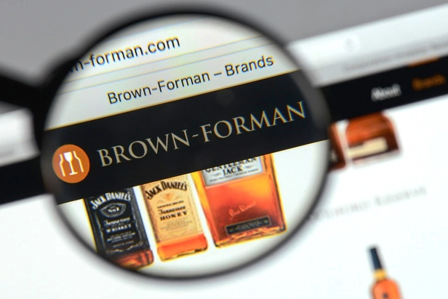 Производитель виски Jack Daniel's, компания Brown-Forman, отчиталась о росте квартальных продаж