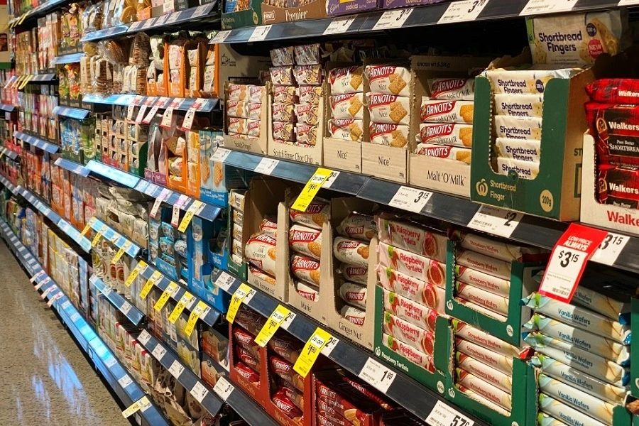 Производители продают менее полезные продукты в более бедных странах