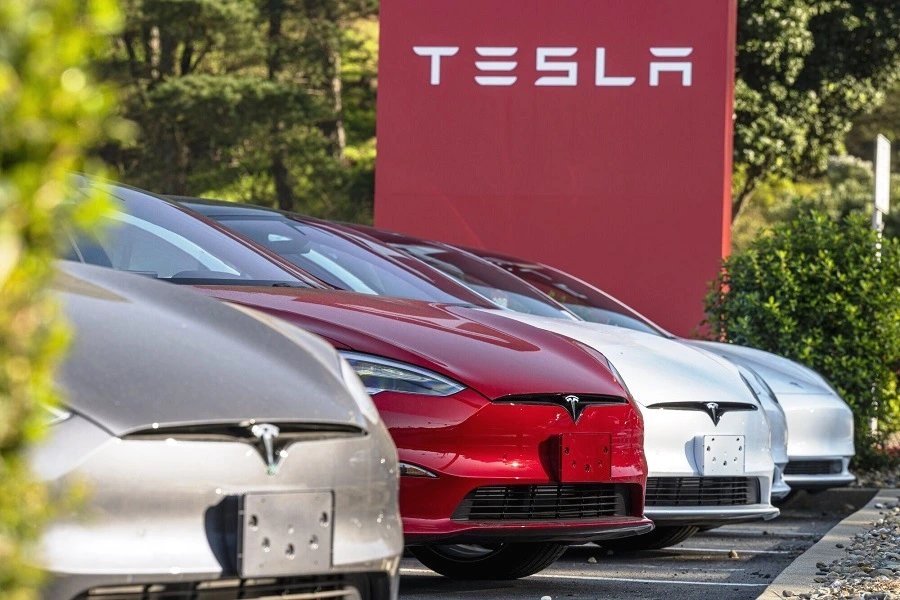 Tesla снижает цены на модели Y, X, S в США на 2000 долларов