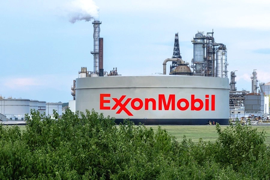 Exxon Mobil запускает новый нефтеперерабатывающий завод в Сингапуре и увеличивает импорт малосернистой нефти