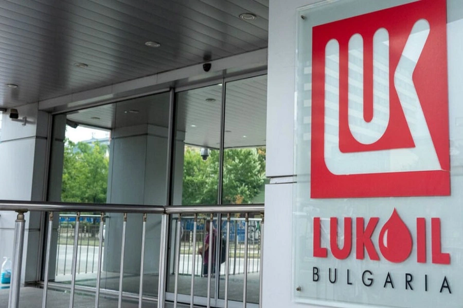 «Лукойл» рассчитывает получить 2 млрд долларов от продажи НПЗ в Болгарии