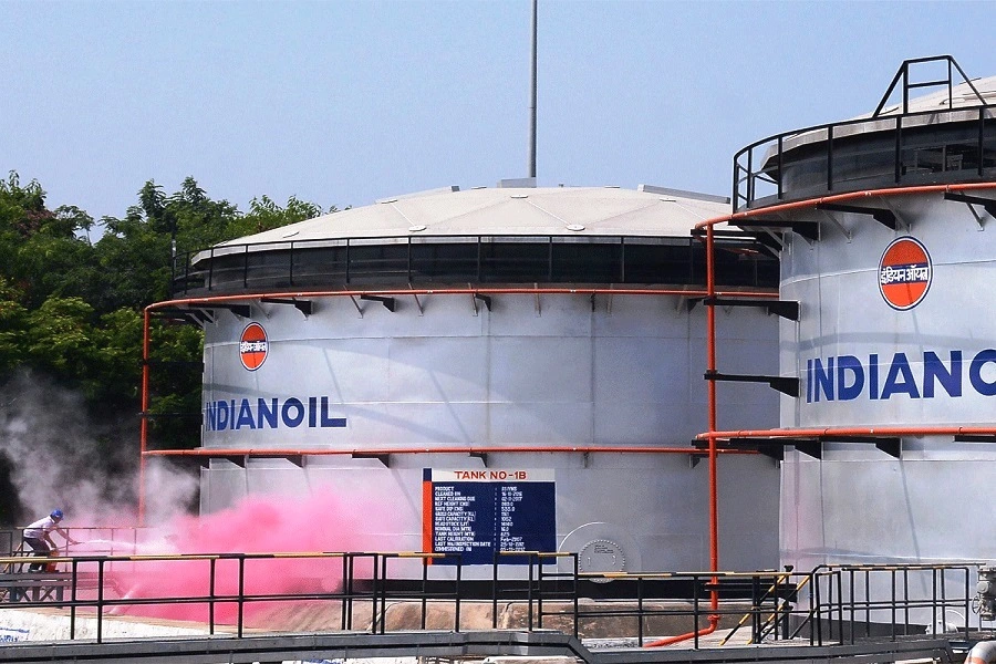 Индийские нефтеперерабатывающие компании могут покупать спотовую нефть с Ближнего Востока для замещения дефицита российской нефти