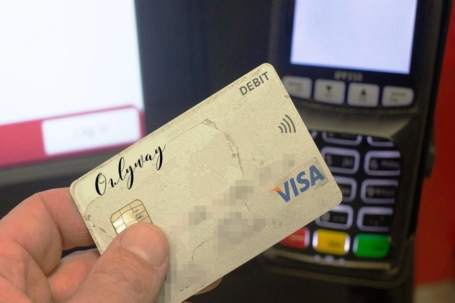 Visa и MasterCard столкнулись с новыми судебными исками в Великобритании из-за торговых сборов