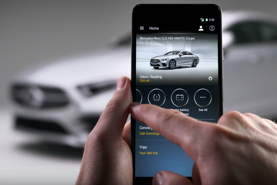 Mercedes запускает голосового помощника «партнер по диалогу»