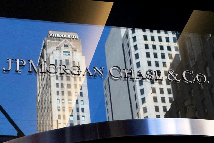 Российский суд отменил арест части средств JPMorgan в споре с ВТБ