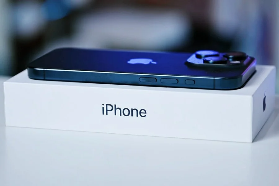 Apple возлагает надежды на ИИ для обновлений iPhone на фоне падения продаж в Китае