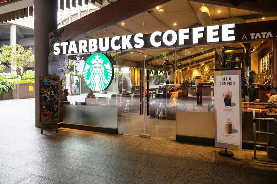 Starbucks планирует открывать до 100 магазинов в Индии в год на фоне кофейного бума