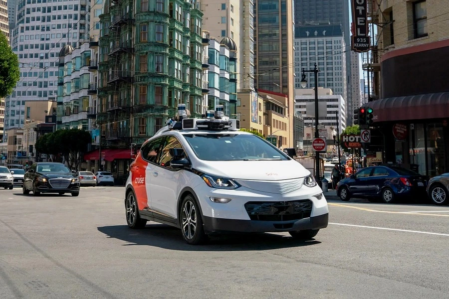 GM Cruise предложит роботакси на платформе Uber со следующего года