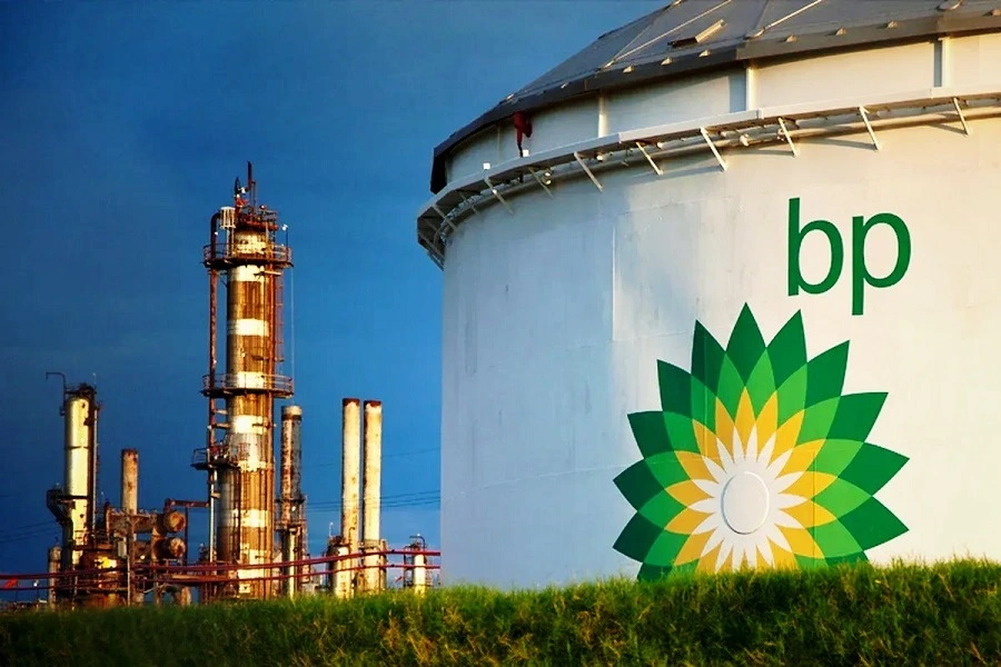 BP снижает целевой показатель добычи нефти в рамках пересмотра стратегии