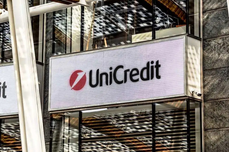 Российский суд обязал итальянский UniCredit выплатить 480 миллионов долларов за сорванный газовый проект