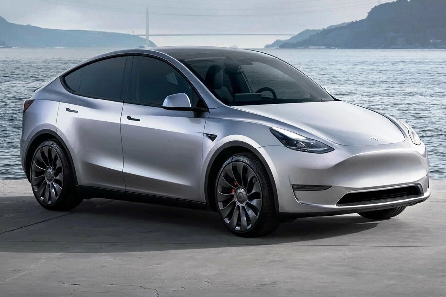 Tesla планирует выпустить шестиместную Model Y, производство которой намечено на 2025 год в Китае
