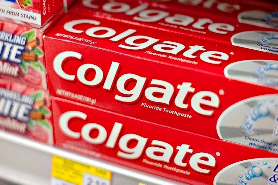 Colgate-Palmolive ожидает снижения годовых продаж из-за замедления спроса