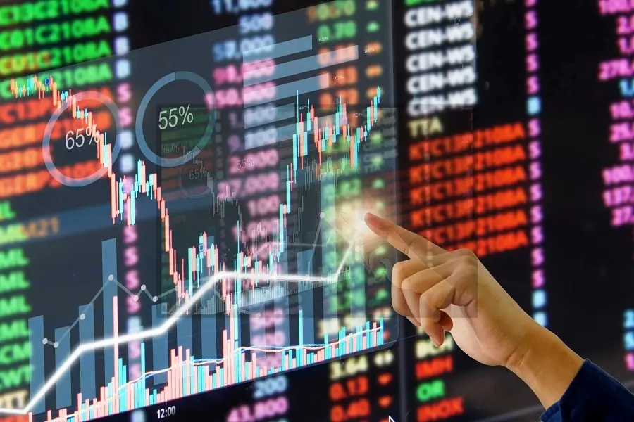 По данным Goldman Sachs, хедж-фонды «агрессивно» сокращают позиции по финансовым акциям