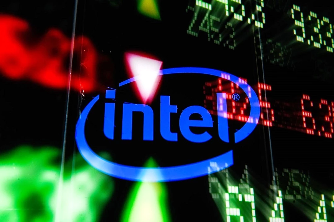 Почему сегодня акции Intel упали? Виноваты в слабости ПК и задержках заказов 