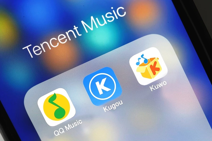 Tencent и другие компании начинают применять новые правила Китая по надзору за приложениями