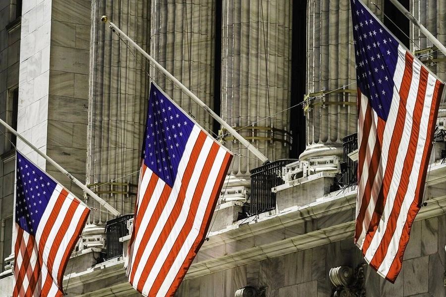 S&P подтверждает кредитный рейтинг США на уровне «AA+», ссылаясь на доходы от тарифов