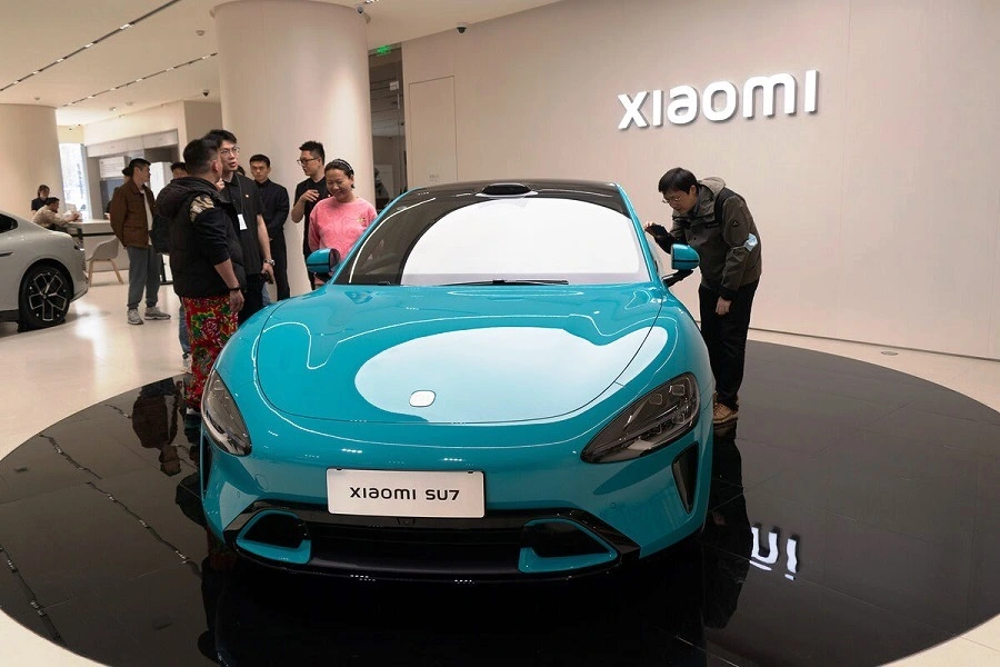 Компания Xiaomi привлекла 5,5 млрд долларов от продажи акций на фоне расширения планов по выпуску электромобилей